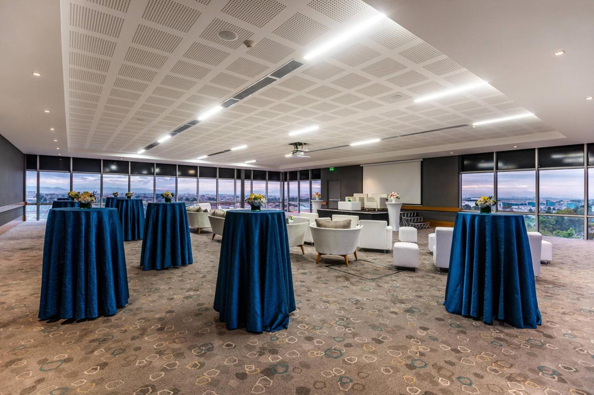 Hotel Courtyard By Marriott Bogota Airport Exteriér fotografie