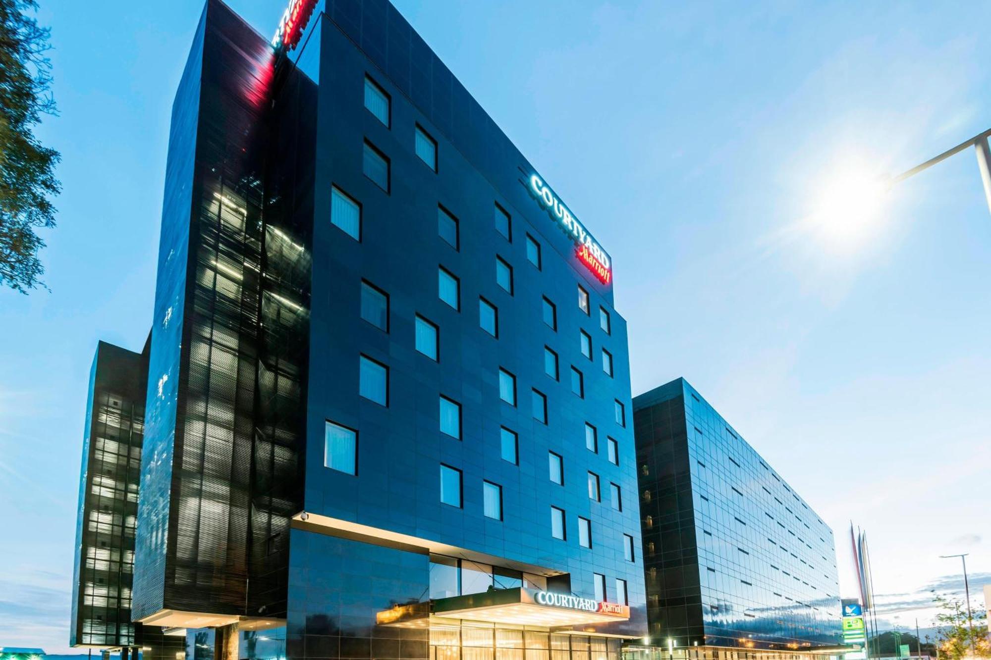 Hotel Courtyard By Marriott Bogota Airport Exteriér fotografie